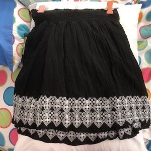 Black/white detailed skirt from Old Navy